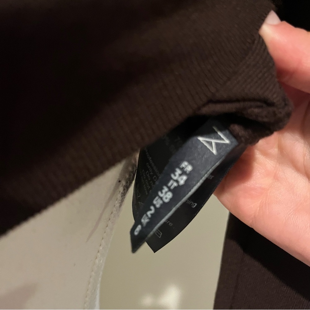Zeynep Arcay Brown Long Sleeve Crop Top - Picture 3 of 4